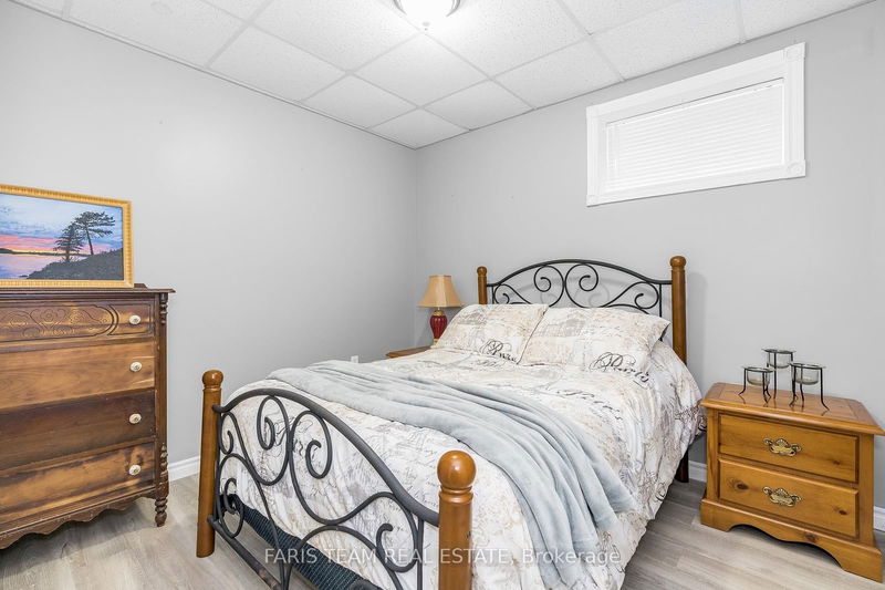 55 Therrien Crt  Penetanguishene, L9M 1P6 | Image 18