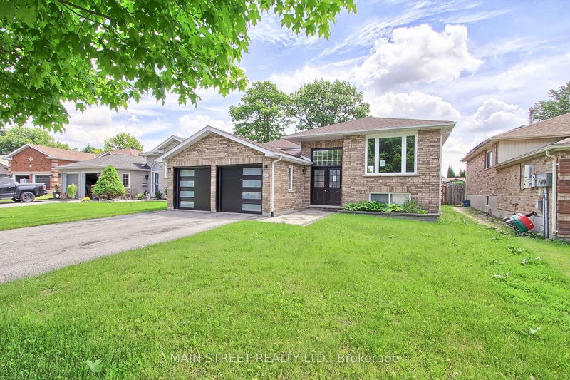 128 Emms Dr  Barrie, L4N 8H7 | Image 3