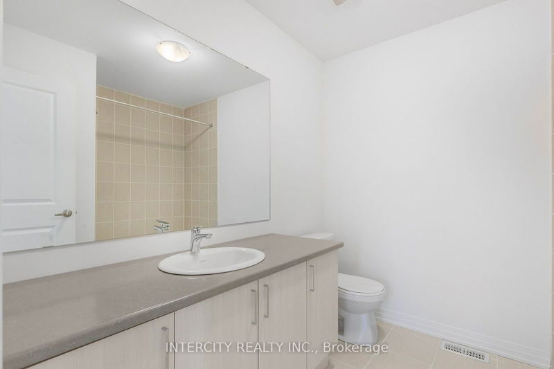 327 Quebec St  Clearview, L0M 1S0 | Image 21