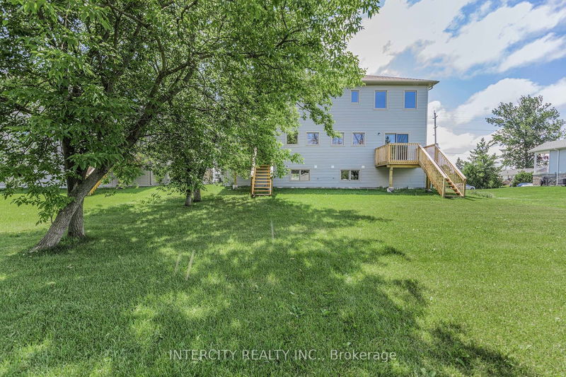 327 Quebec St  Clearview, L0M 1S0 | Image 38