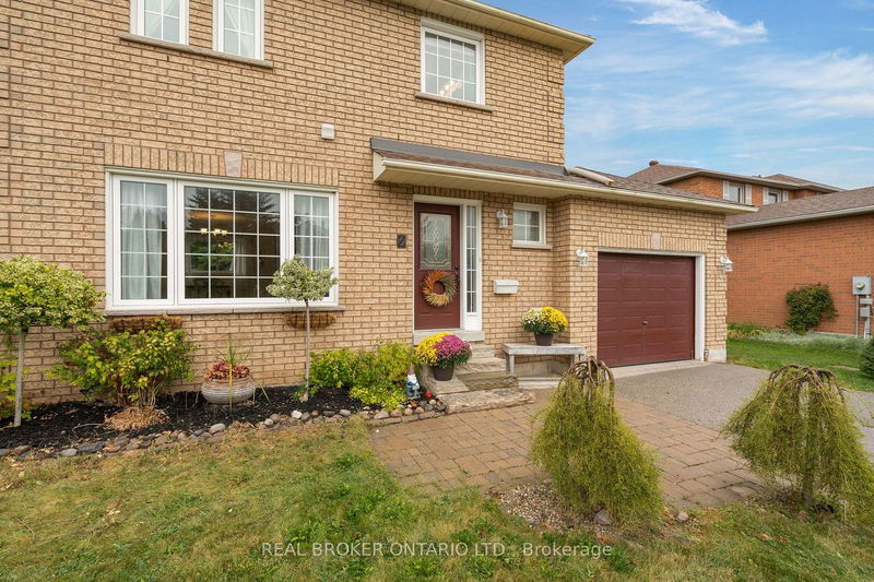 2 Stroud Pl  Barrie, L4N 7V4 | Image 2