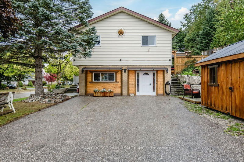 15 Bristow Crt  Barrie, L4N 6T1 | Image 3