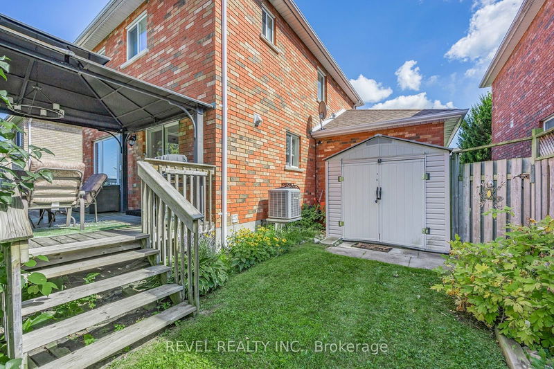 1030 Whitney Cres  Midland, L4R 5N3 | Image 28