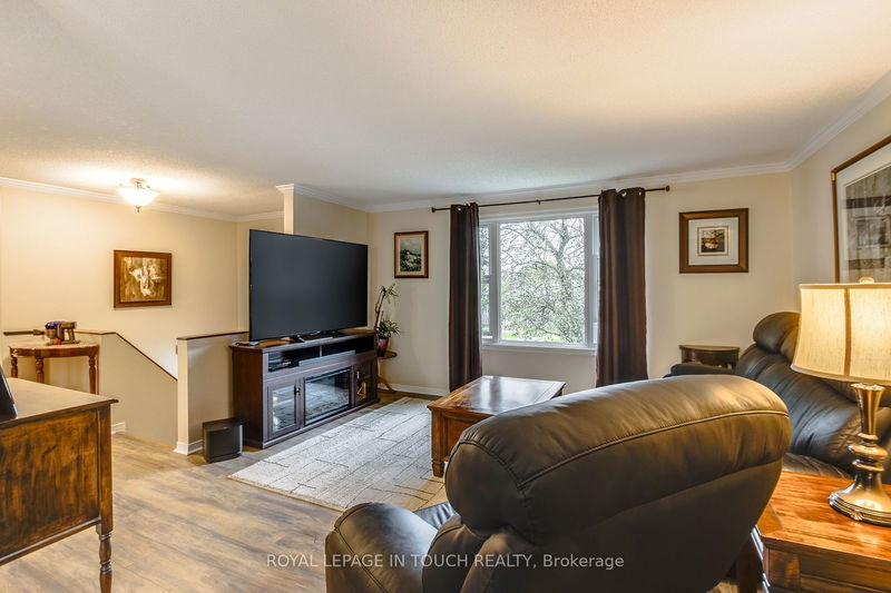 254 Galloway Blvd  Midland, L4R 5A2 | Image 12