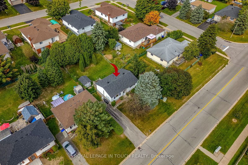 254 Galloway Blvd  Midland, L4R 5A2 | Image 2