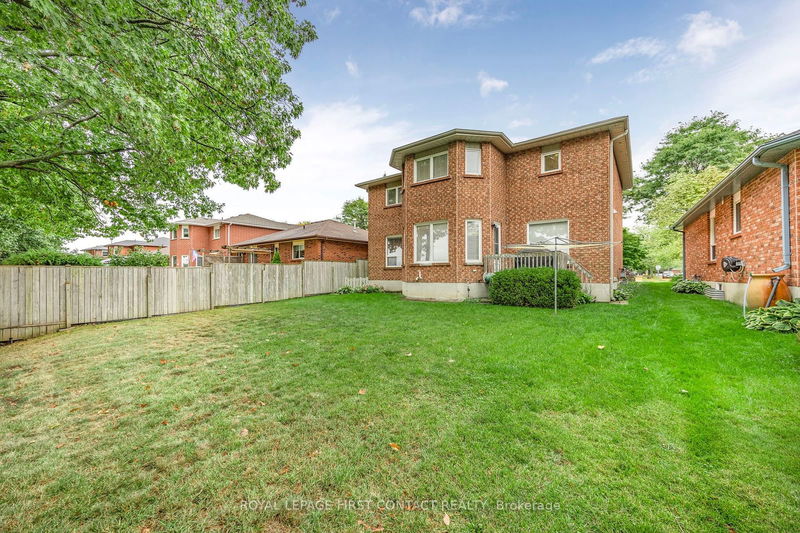 356 Livingstone St W Barrie, L4N 7K7 | Image 23