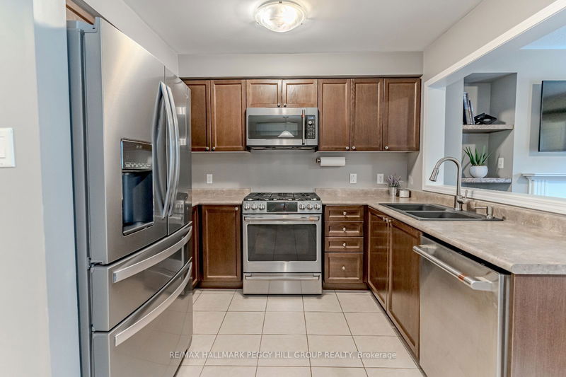 91 Majesty Blvd  Barrie, L4M 0E5 | Image 3