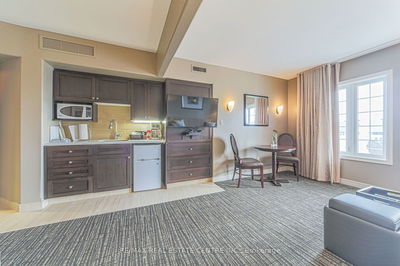 Unit 2421 — 90 Highland Dr, Oro-Medonte - Horseshoe Valley image-0-4
