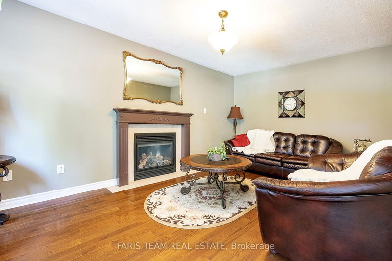 136 Griffin St  Midland, L4R 5A8 | Image 12