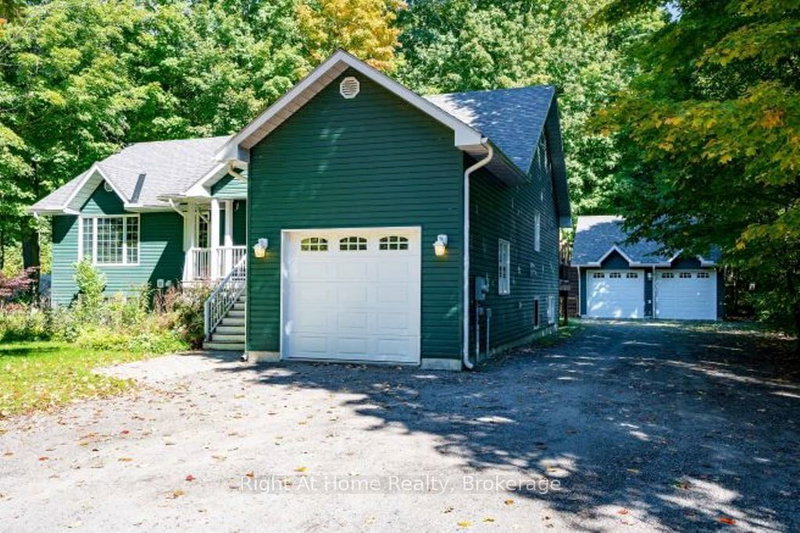 137 Desroches Tr, Tiny, L9M 0H9 | Image 2