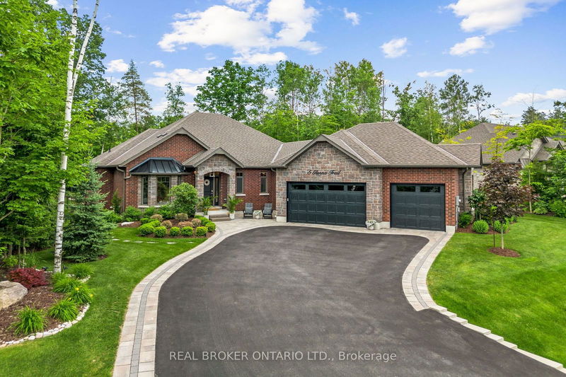 5 Glenna Tr  Springwater, L9X 2A3 | Image 1