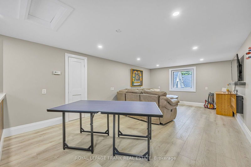 2763 Triple Bay Rd  Tay, L0K 1R0 | Image 23