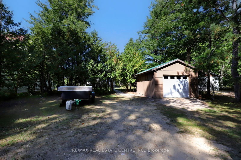 1950 River Rd W Wasaga Beach, L9Z 2W2 | Image 5