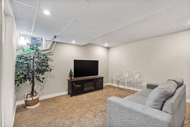 82 LYFYTT Cres  Barrie, L4N 7X5 | Image 21