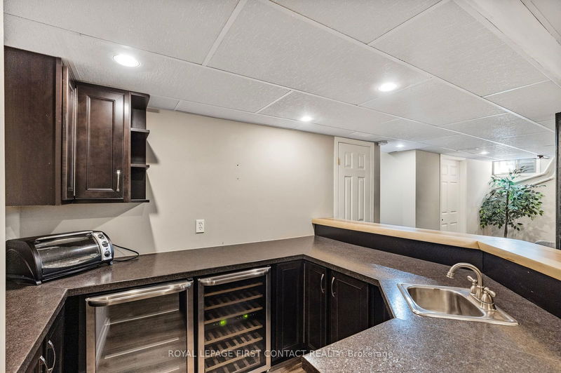 82 LYFYTT Cres  Barrie, L4N 7X5 | Image 24