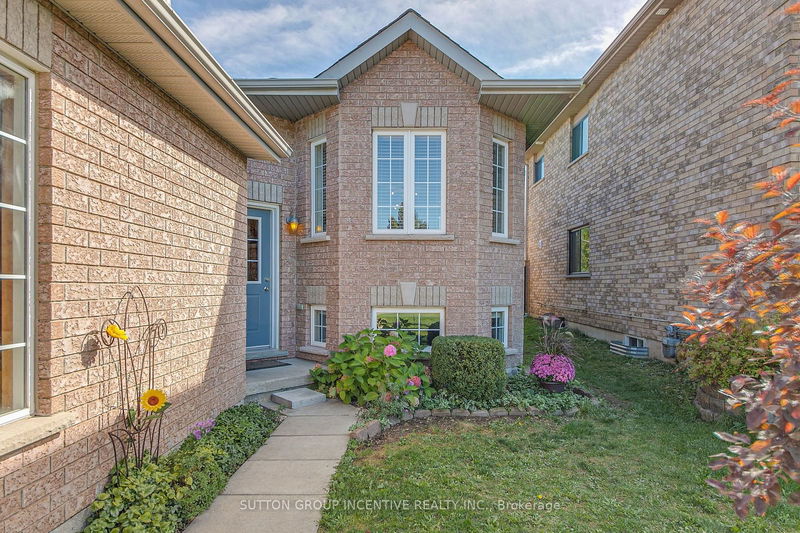 home for sale on 140 Monique Crescent