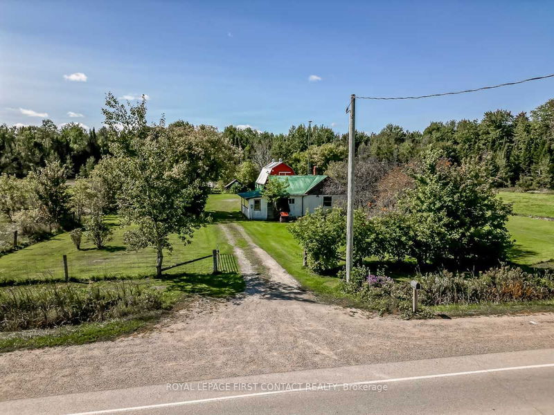 3828 George Johnston Rd  Springwater, L4M 4S4 | Image 1