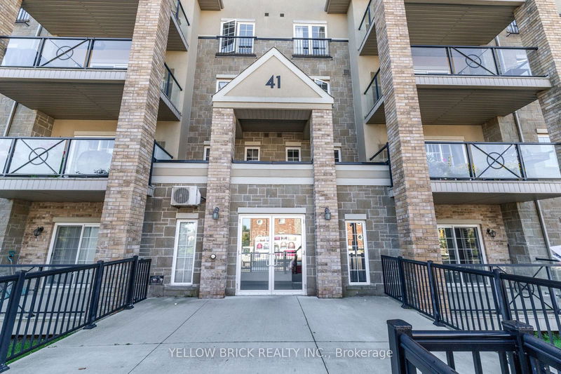  210 - 41 Ferndale Dr S Barrie, L4N 5T6 | Image 4