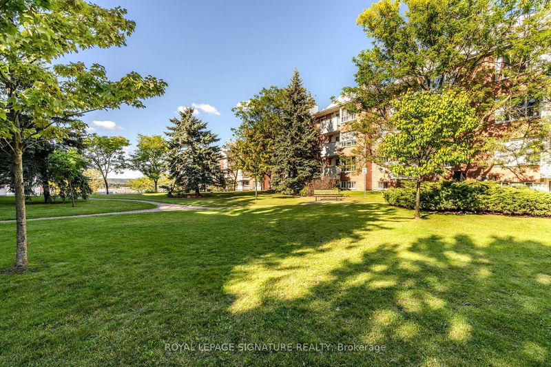  215 - 126 Bell Farm Rd  Barrie, L4M 6J3 | Image 30