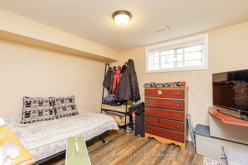 51 Raglan St  Collingwood, L9Y 4Y6 | Image 25