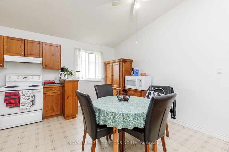 51 Raglan St  Collingwood, L9Y 4Y6 | Image 9