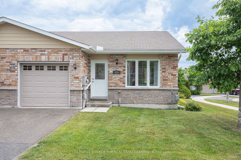 home for sale on 829 Jane Boulevard