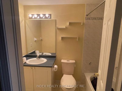 21 Hewitt Pl, Barrie - Georgian Drive image-0-4