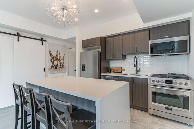  610 - 10 Culinary Lane  Barrie, L9J 0K2 | Image 4