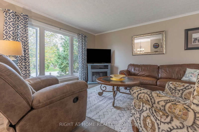 6 EDGEWOOD Cres  Clearview, L0M 1N0 | Image 5