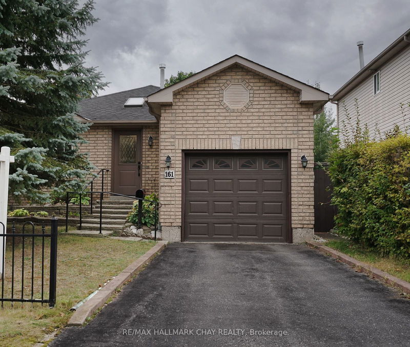 161 Wessenger Dr, Barrie, Ontario (MLS S9378314)