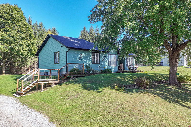 8 Agnes St  Oro-Medonte, L0K 1N0 | Image 1