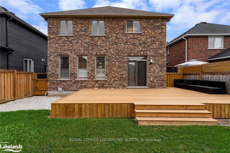 14 Gilpin Cres  Collingwood, L9Y 4S1 | Image 37