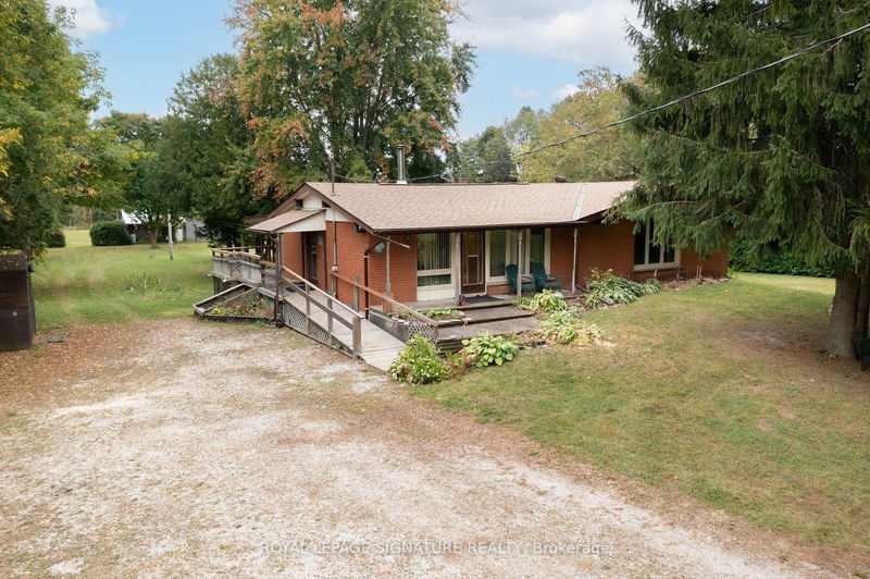 3368 Pinegrove Rd  Springwater, L0M 1T0 | Image 4