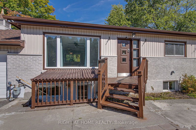 1225 Bayfield St N Springwater, L9X 0N6 | Image 12