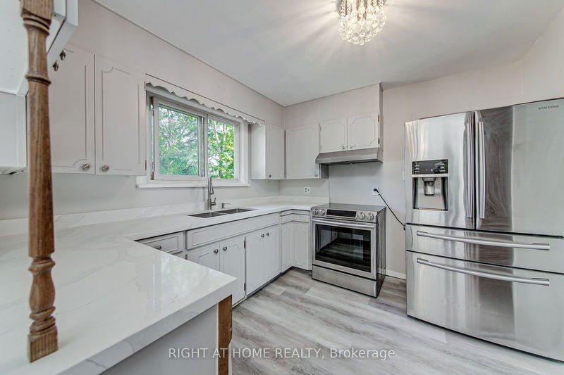 1225 Bayfield St N Springwater, L9X 0N6 | Image 18