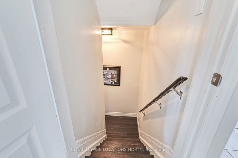 53 Chamberlain Cres  Collingwood, L9Y 0C9 | Image 26