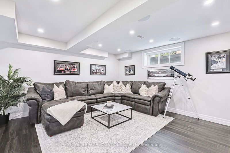 53 Chamberlain Cres  Collingwood, L9Y 0C9 | Image 27