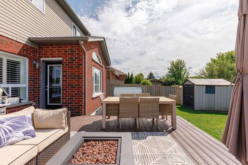 53 Chamberlain Cres  Collingwood, L9Y 0C9 | Image 35