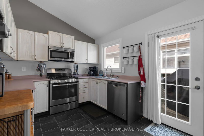 109 Copeman Cres  Barrie, L4N 8B3 | Image 14