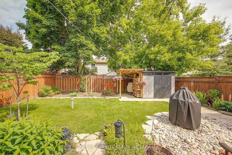 165 Bishop Dr E Barrie, L4N 6X5 | Image 35