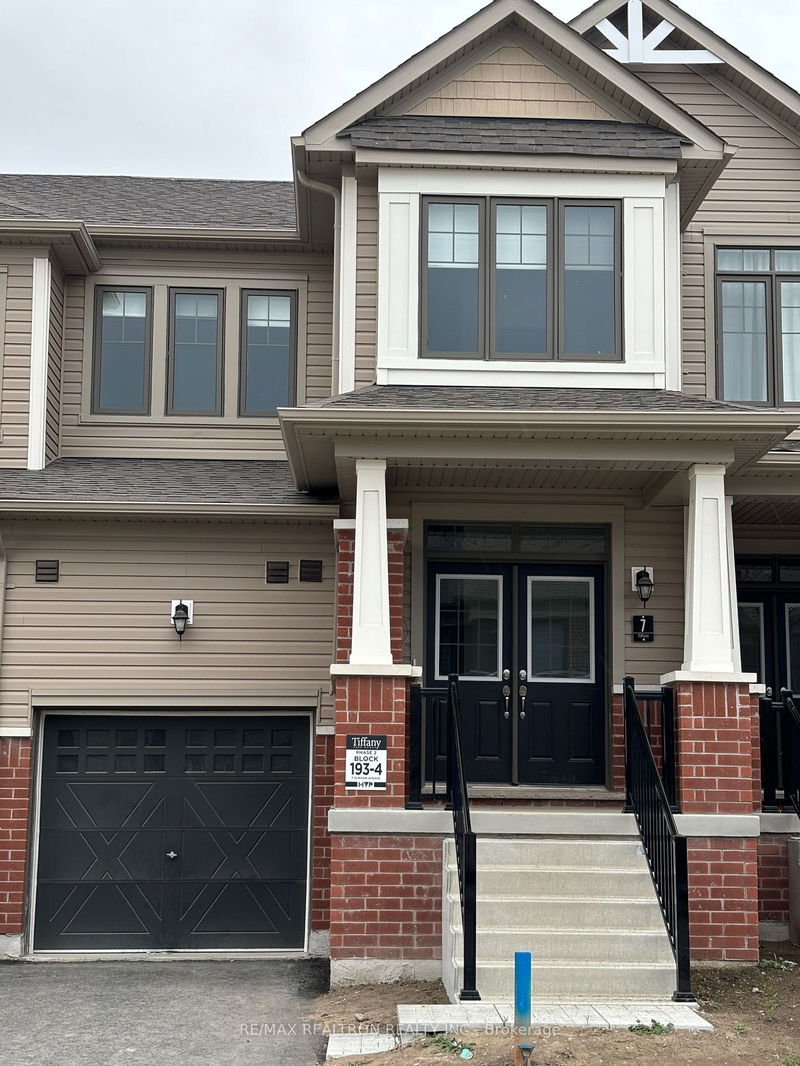 home for lease on 7 Durham Avenue