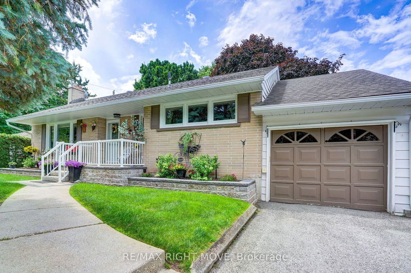 5 Dalton Cres N Orillia, L3V 5J6 | Image 1