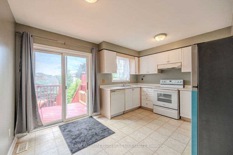 57 Nicole Marie Ave  Barrie, L4M 6Y7 | Image 1