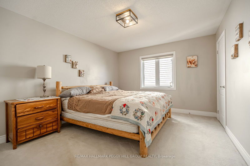 35 Royal Park Blvd  Barrie, L4N 6M8 | Image 14