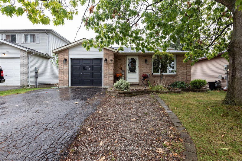 3 Sinclair Crt  Barrie, L4N 5X8 | Image 1