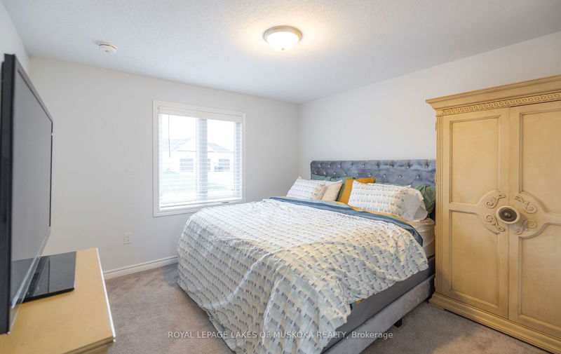 14 Henry Ball Crt  Oro-Medonte, L0K 2G1 | Image 14