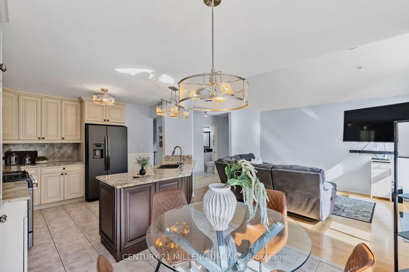 4 Foxwood Cres  Wasaga Beach, L9Z 1M7 | Image 10