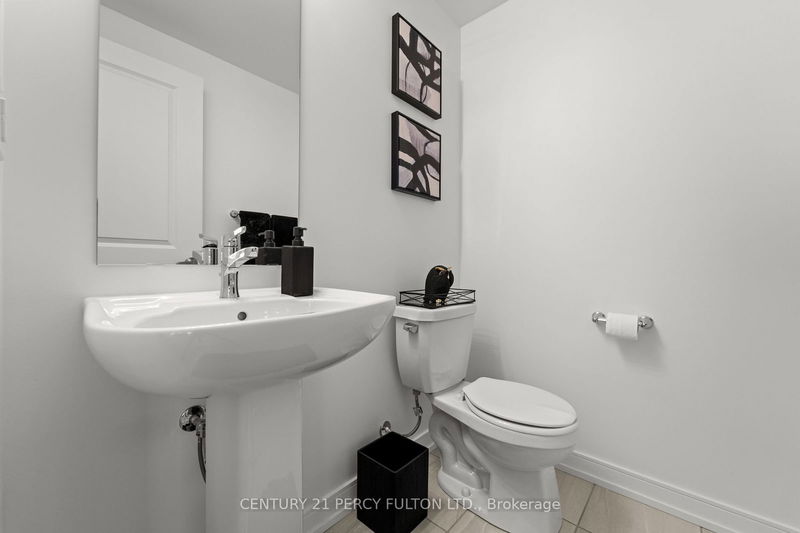 46 Blue Forest Cres N Barrie, L4N 0H7 | Image 24