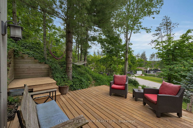 8 Pine Spring Rd  Oro-Medonte, L4M 4Y8 | Image 32