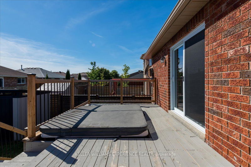 32 Majesty Blvd  Barrie, L4M 7K3 | Image 27